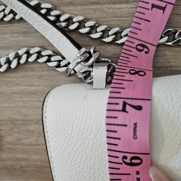 DKNYC White Leather Crossbody Bag with Chain - Picture 14 of 15